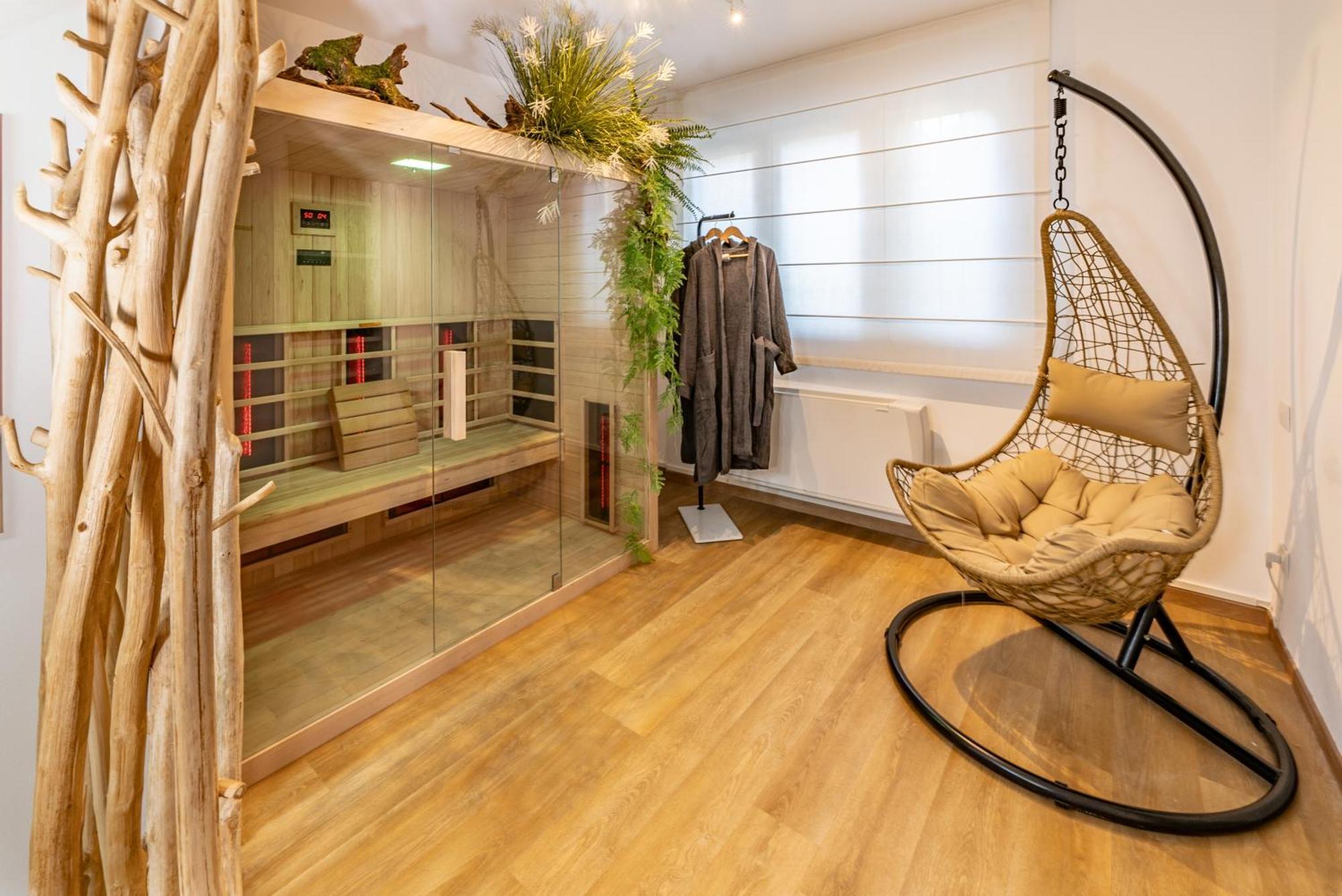 Luxe & Central Haven - Jacuzzi, Sauna, Steam, Private Parking Como Exterior foto